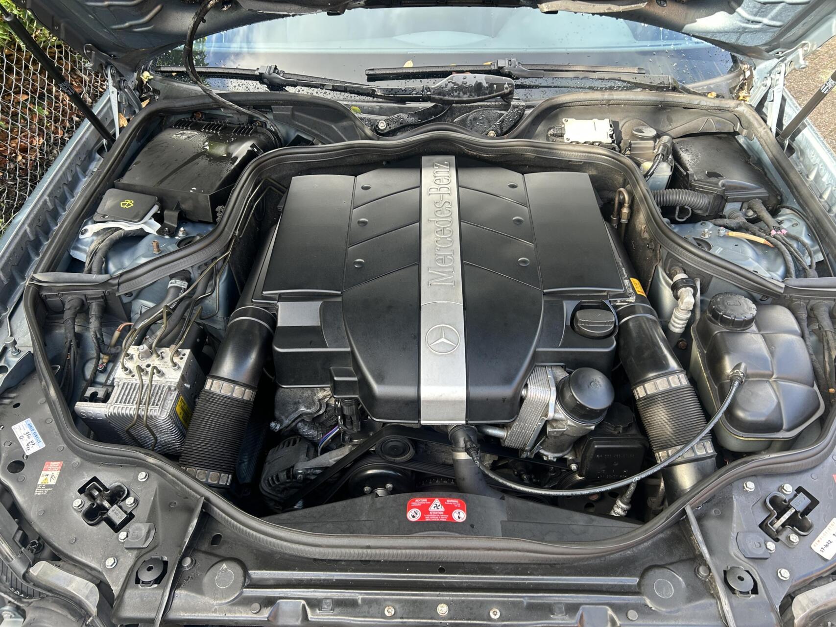 Foto van Mercedes-Benz E 240