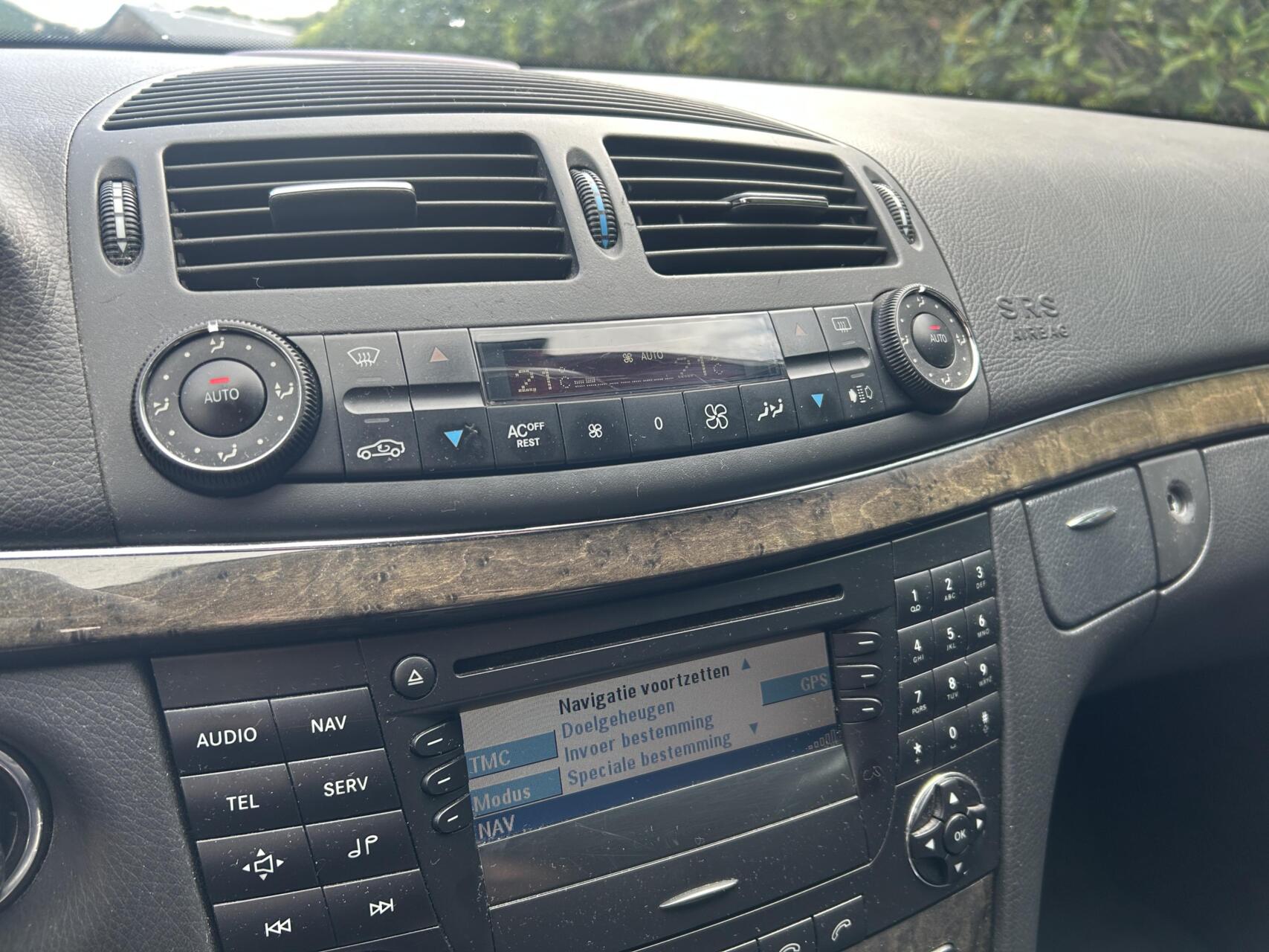 Foto van Mercedes-Benz E 240