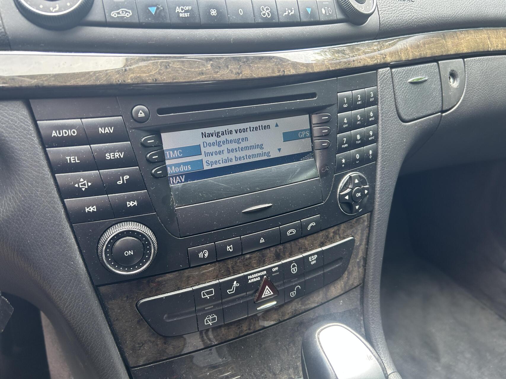 Foto van Mercedes-Benz E 240