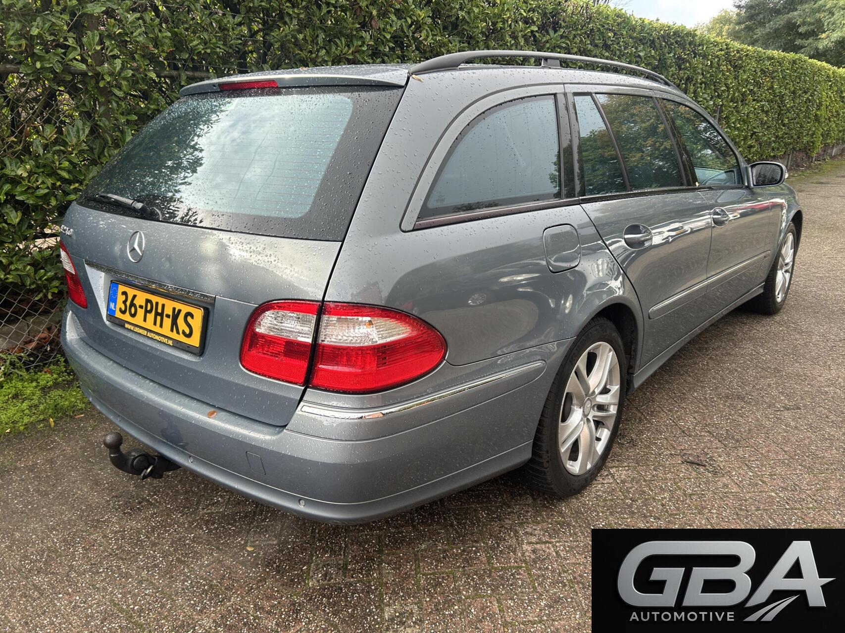 Foto van Mercedes-Benz E 240