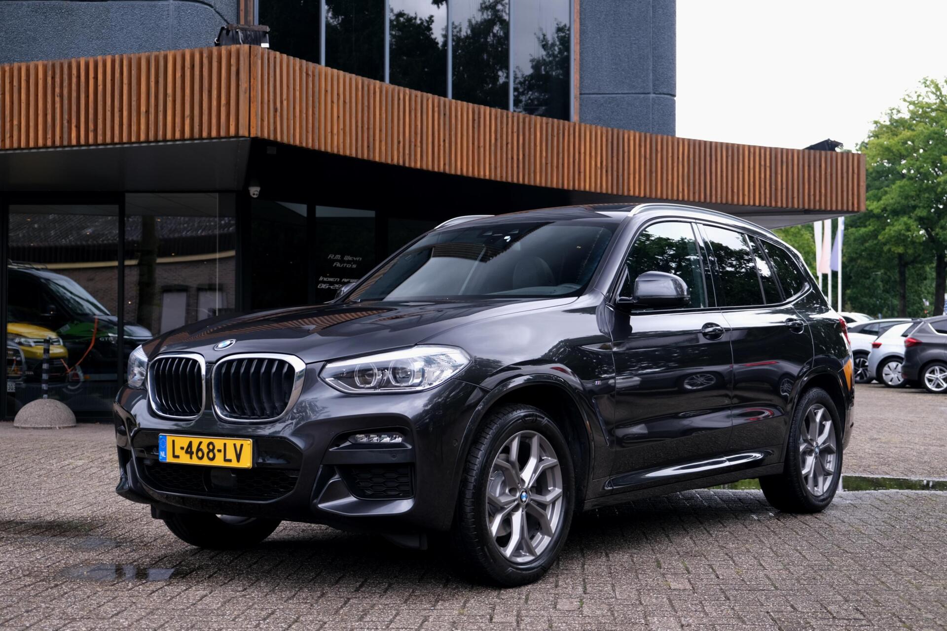 Foto van BMW X3 Xdrive20i