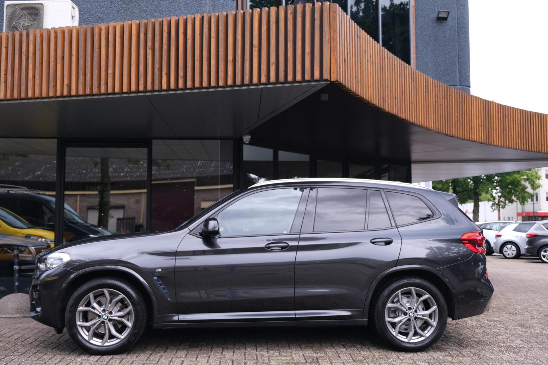 Foto van BMW X3 Xdrive20i