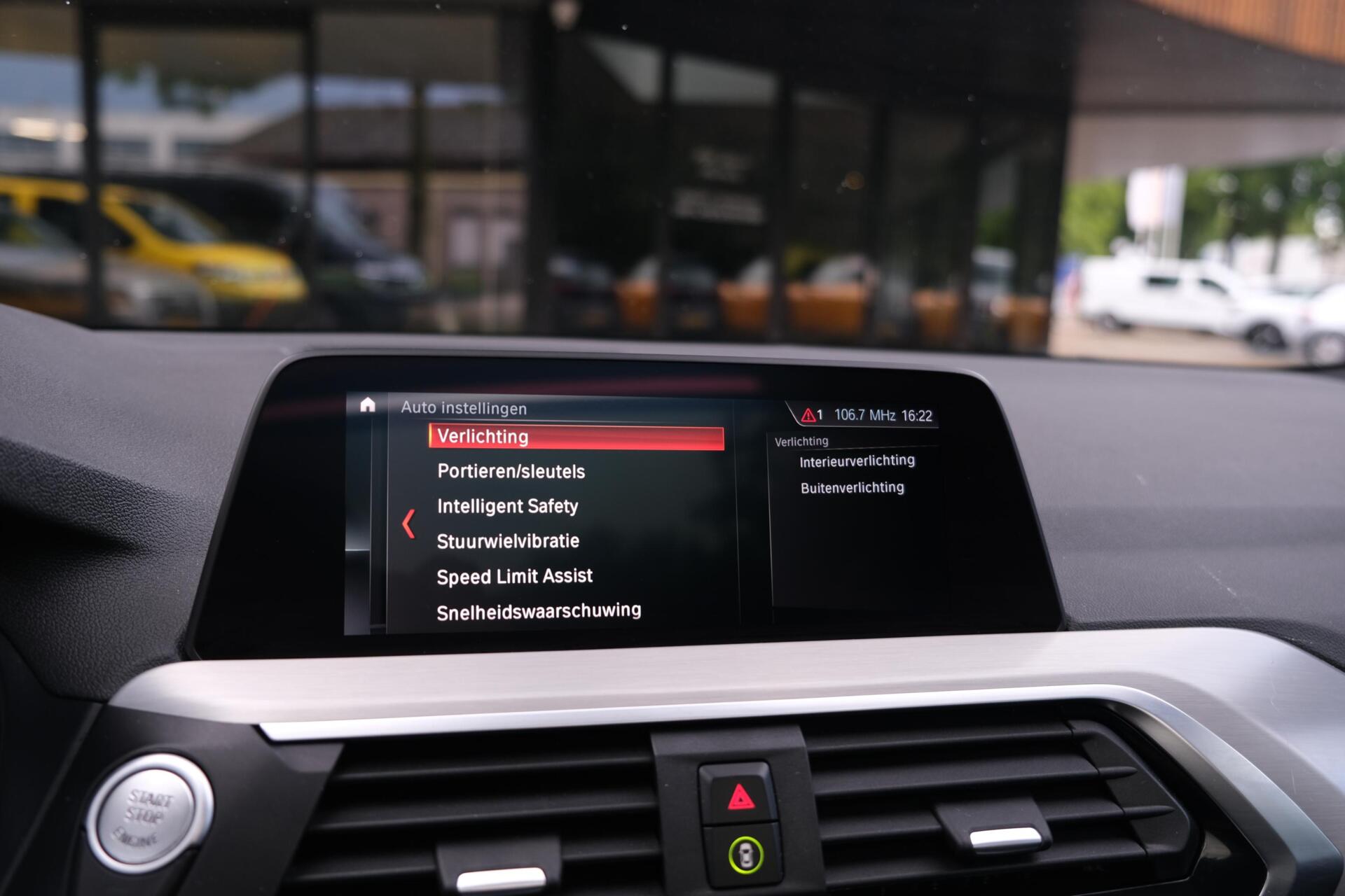 Foto van BMW X3 Xdrive20i