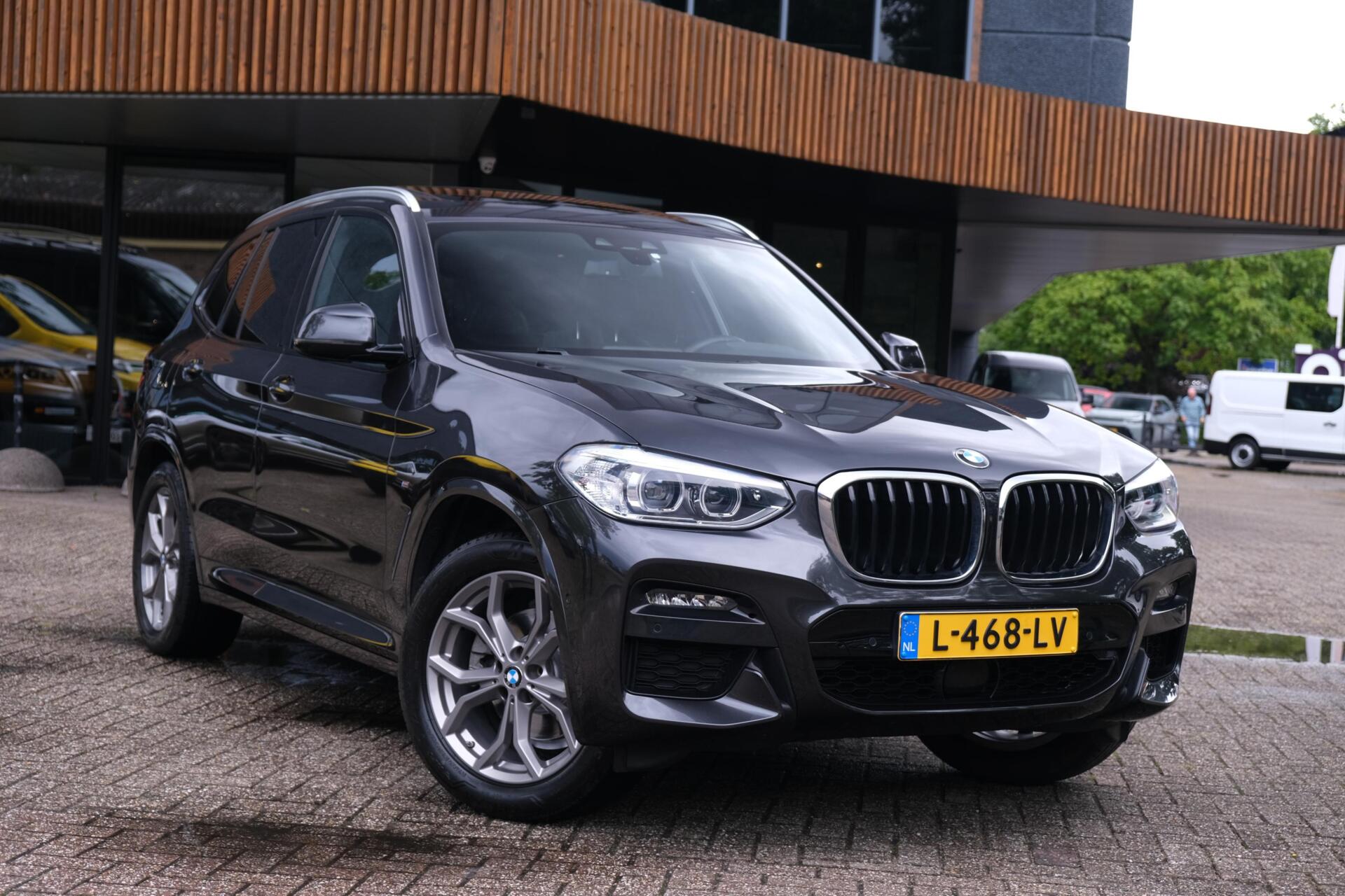 Foto van BMW X3 Xdrive20i