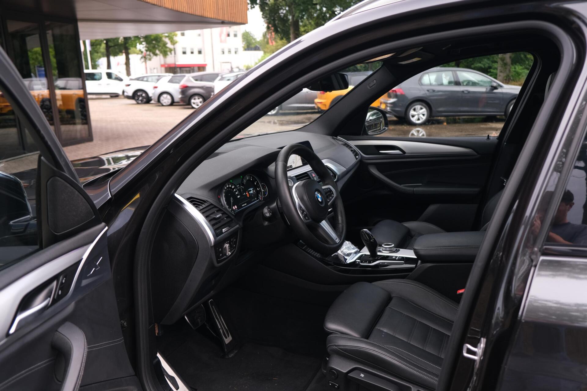 Foto van BMW X3 Xdrive20i