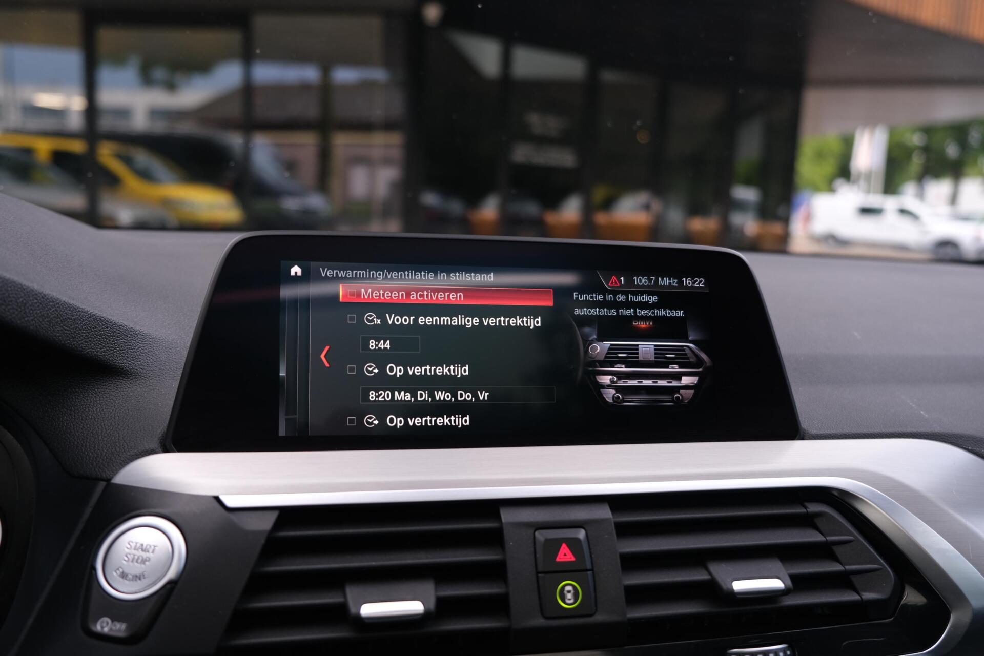 Foto van BMW X3 Xdrive20i