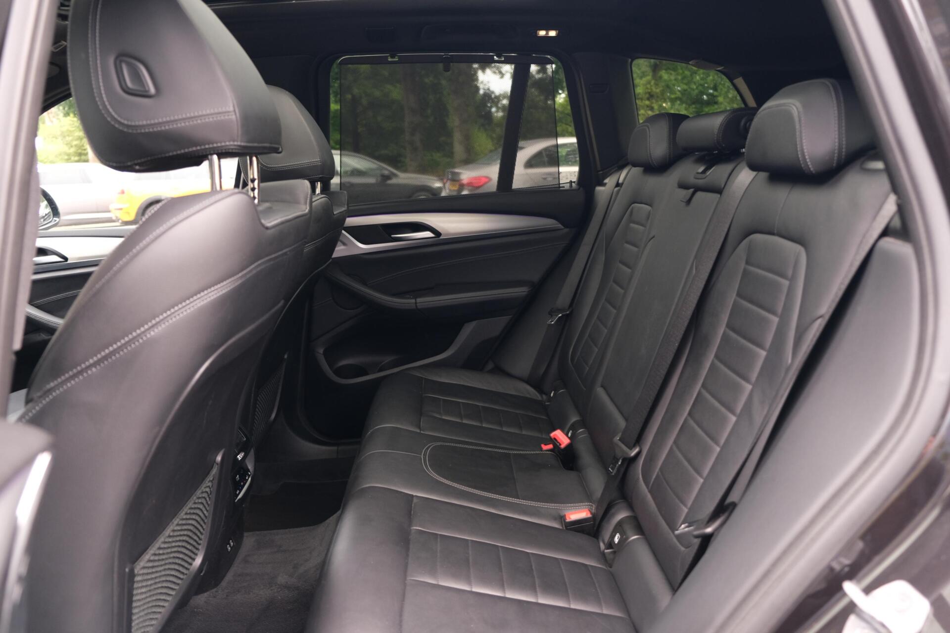 Foto van BMW X3 Xdrive20i