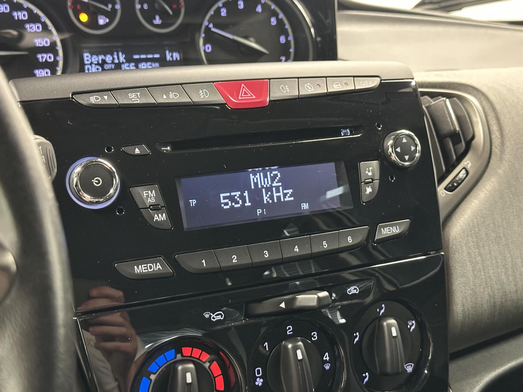 Foto van Lancia Ypsilon