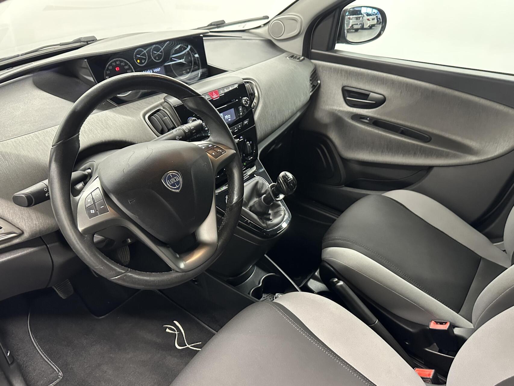 Foto van Lancia Ypsilon