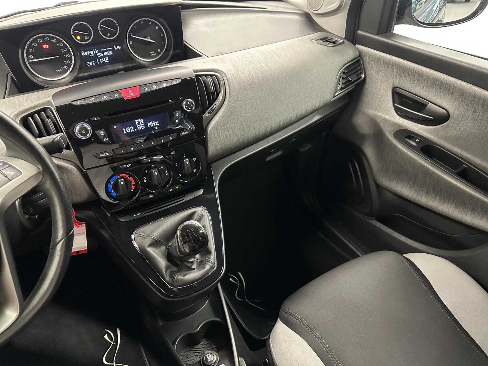 Foto van Lancia Ypsilon