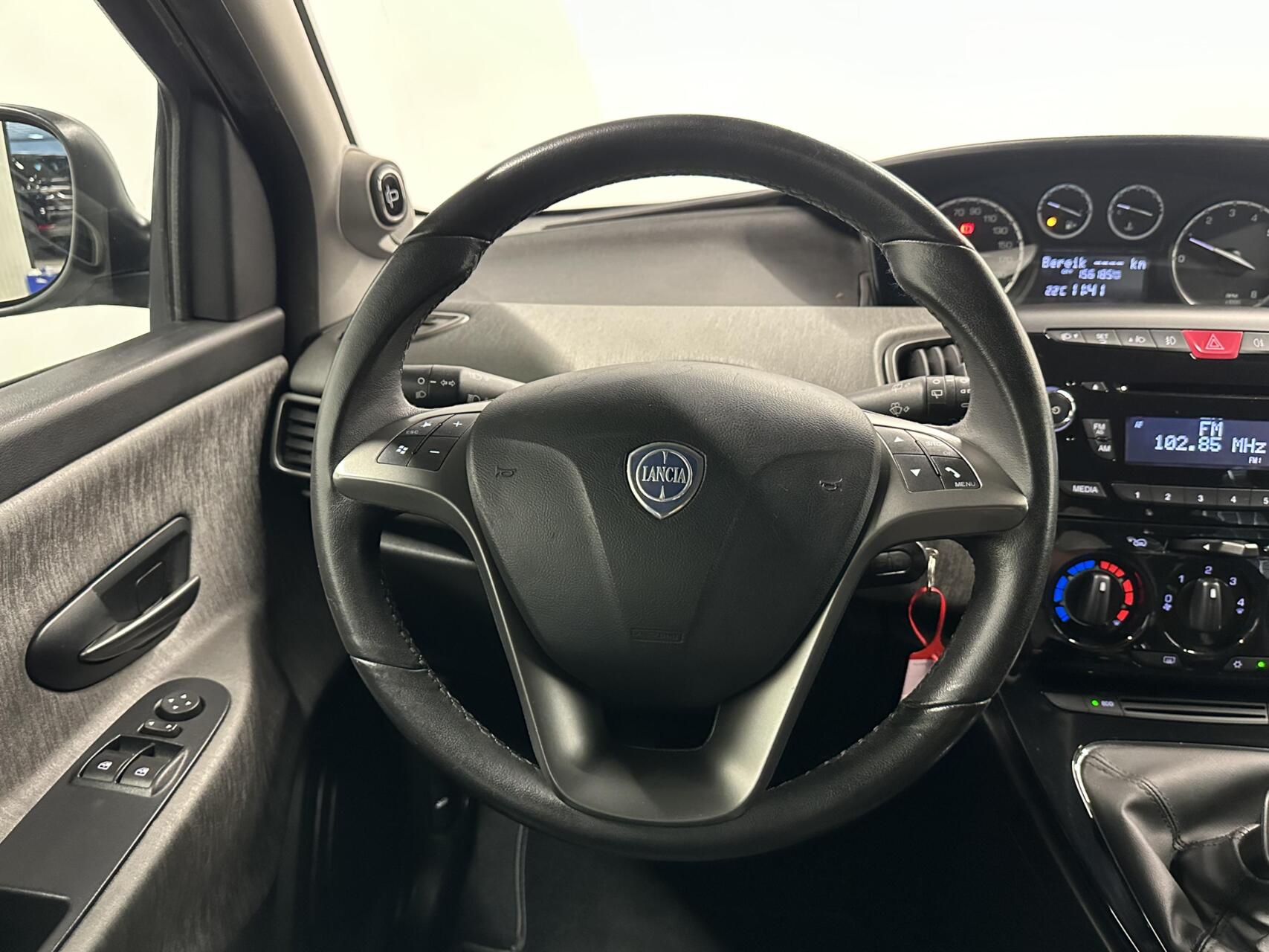 Foto van Lancia Ypsilon
