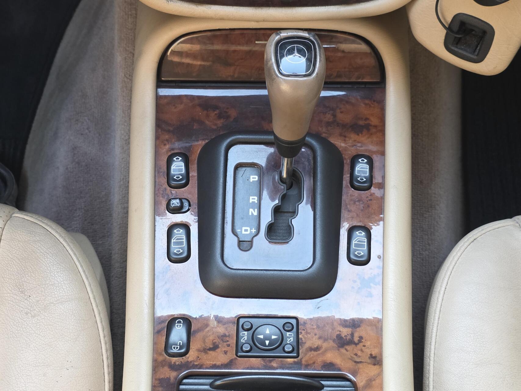 Foto van Mercedes-Benz ML 350