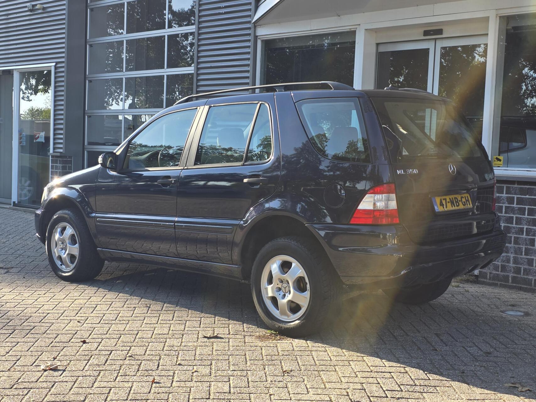 Foto van Mercedes-Benz ML 350