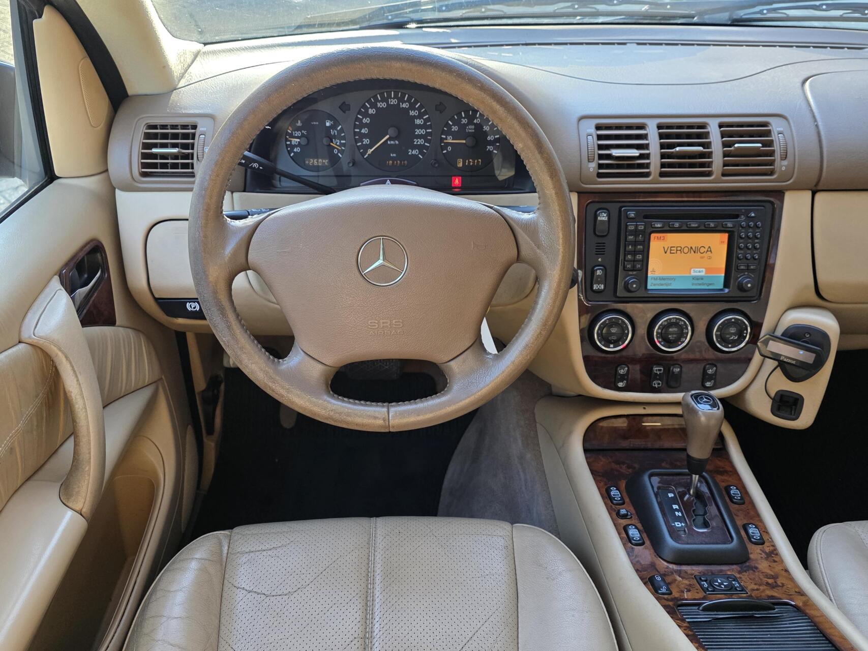 Foto van Mercedes-Benz ML 350
