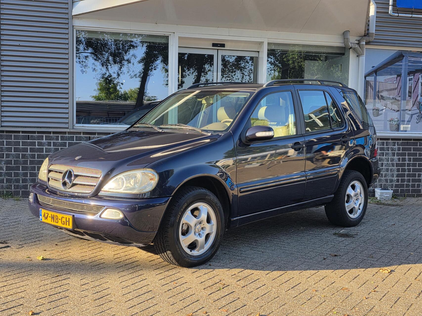 Foto van Mercedes-Benz ML 350