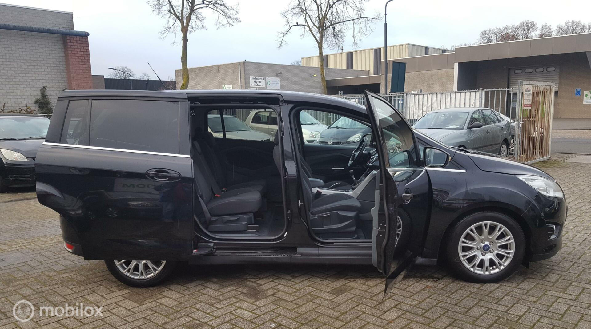 Foto van Ford Grand C-max