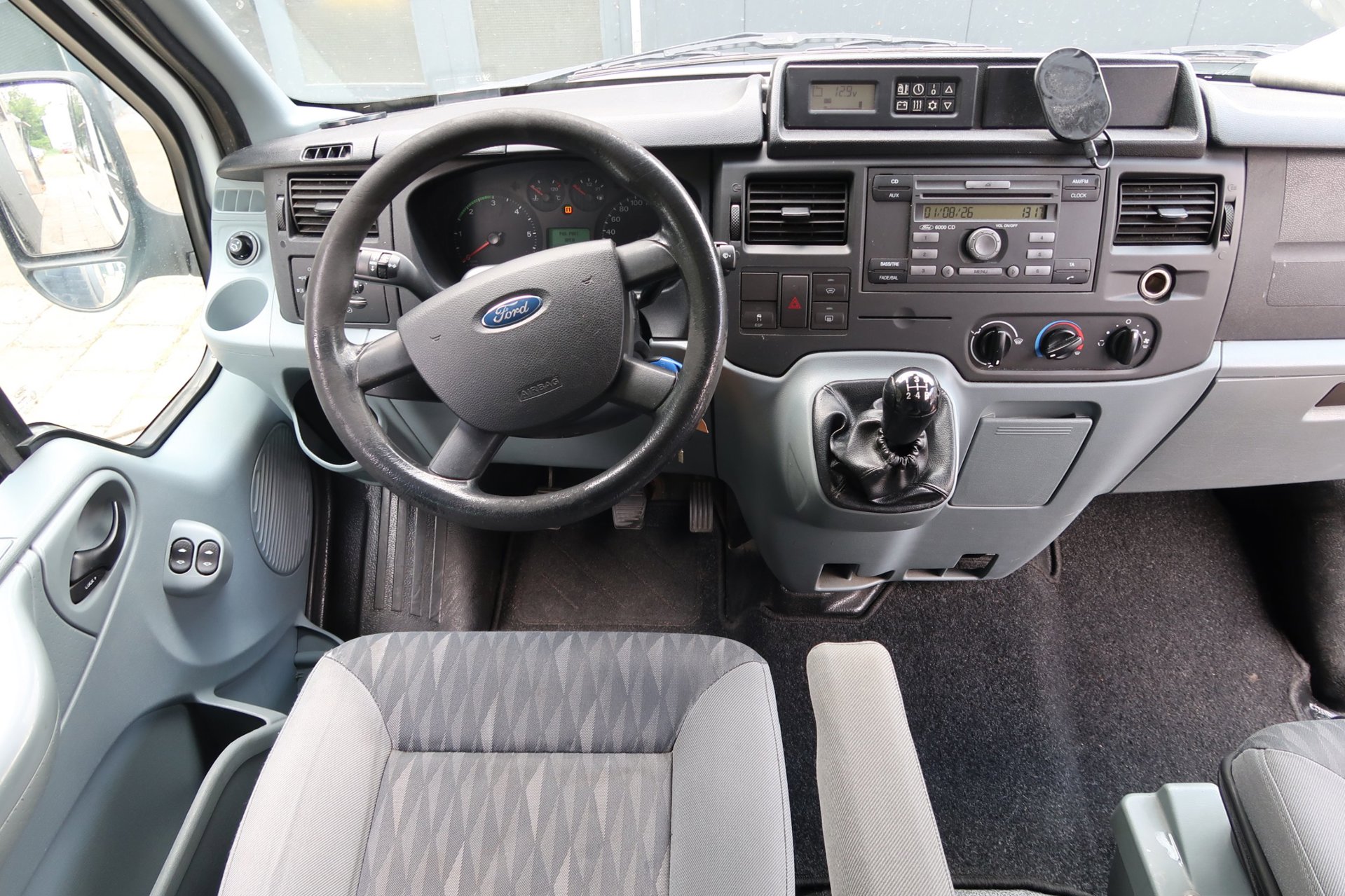 Foto van Ford Transit-nugget