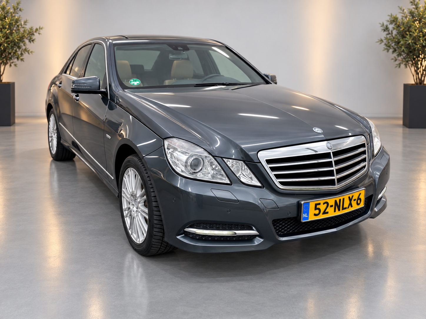 Mercedes-Benz E 350 Cgi 350 CGI Avantgarde, Aut,Youngtimer, Trkh,Schuifdak,Leder,Stoelvrw,Navi,Xenon,Pdc, Geen import, Nap, Bomvol! 2010 - voorkant