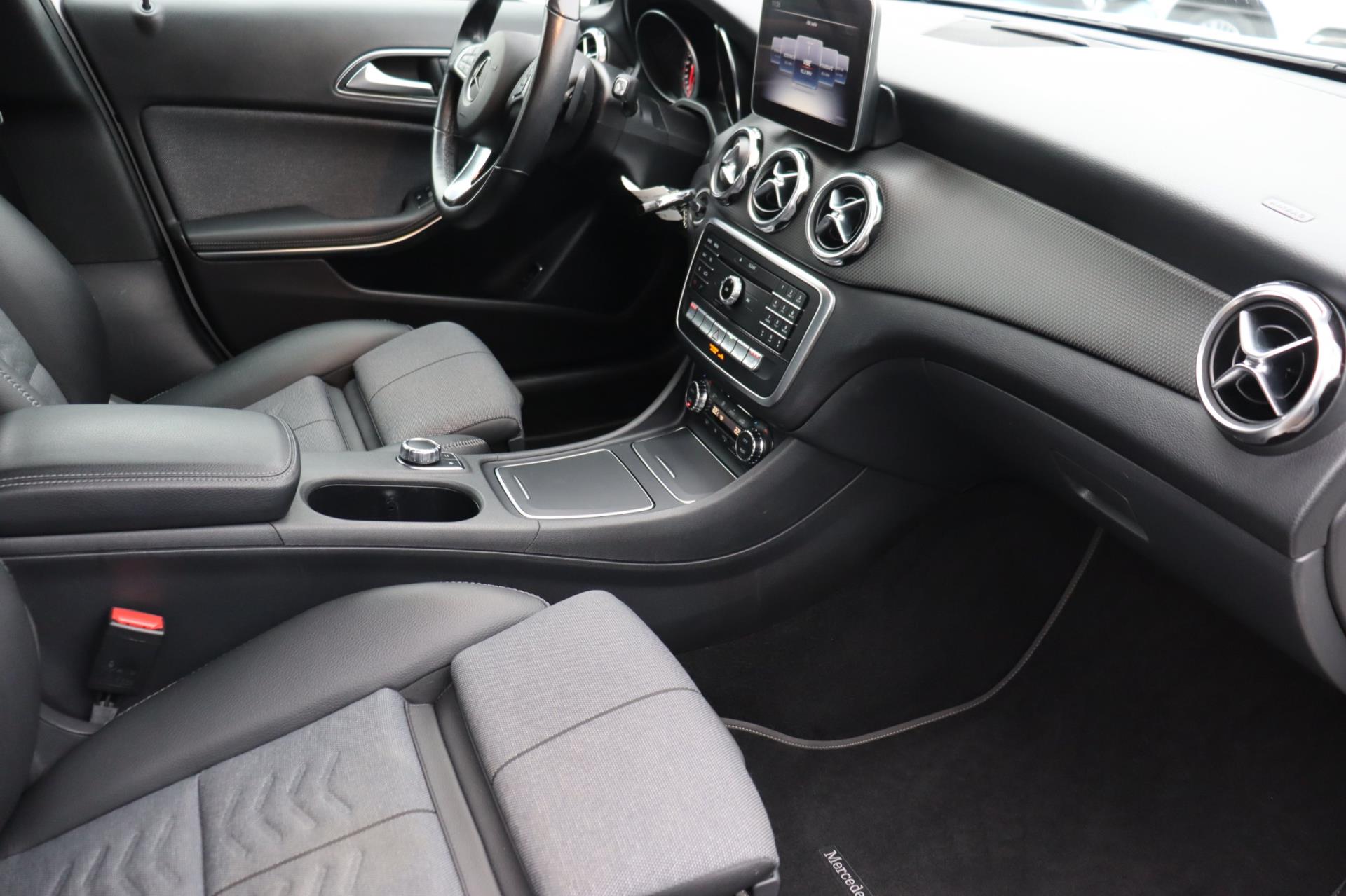 Foto van Mercedes-Benz Gla 180