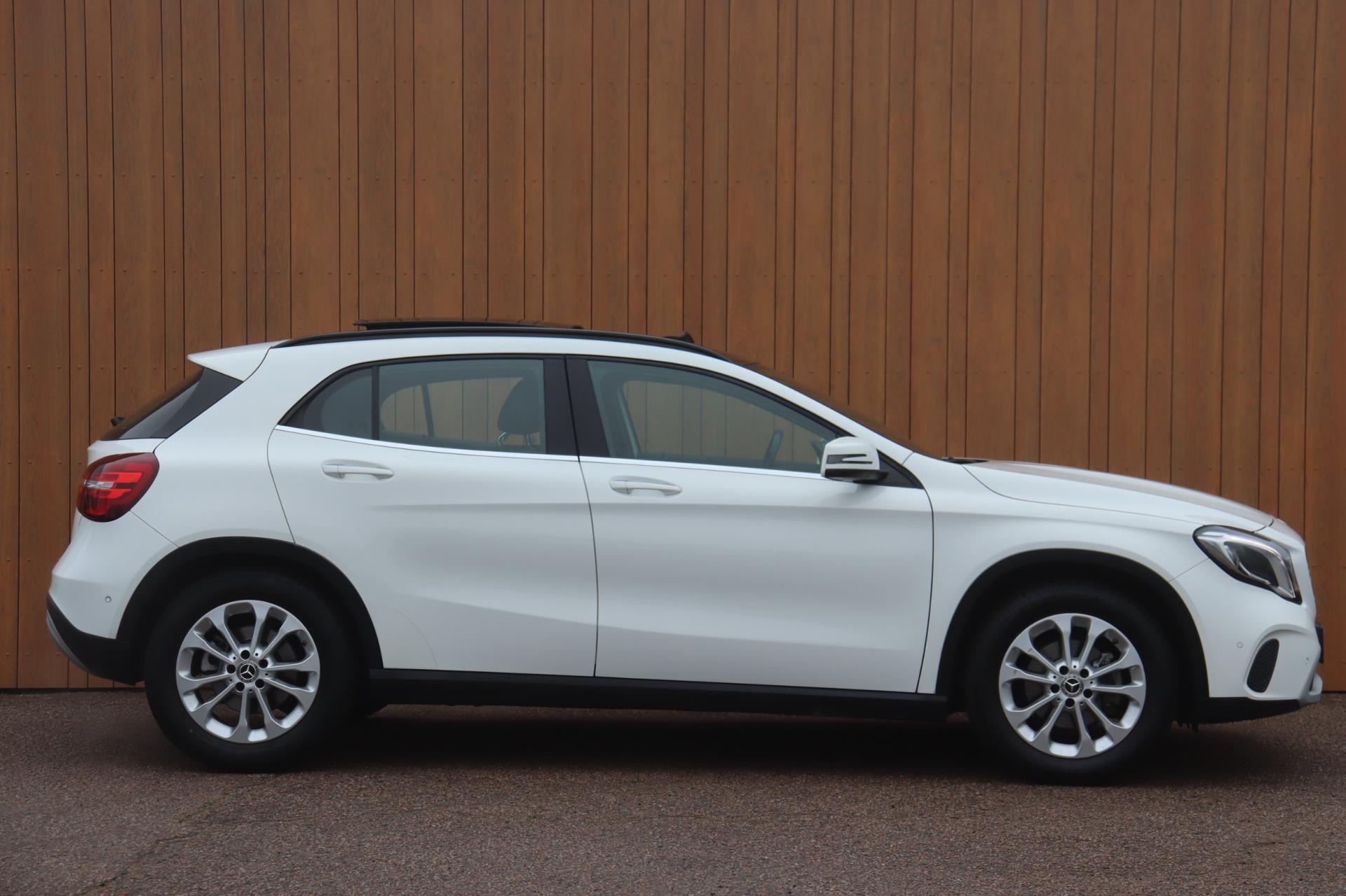 Foto van Mercedes-Benz Gla 180