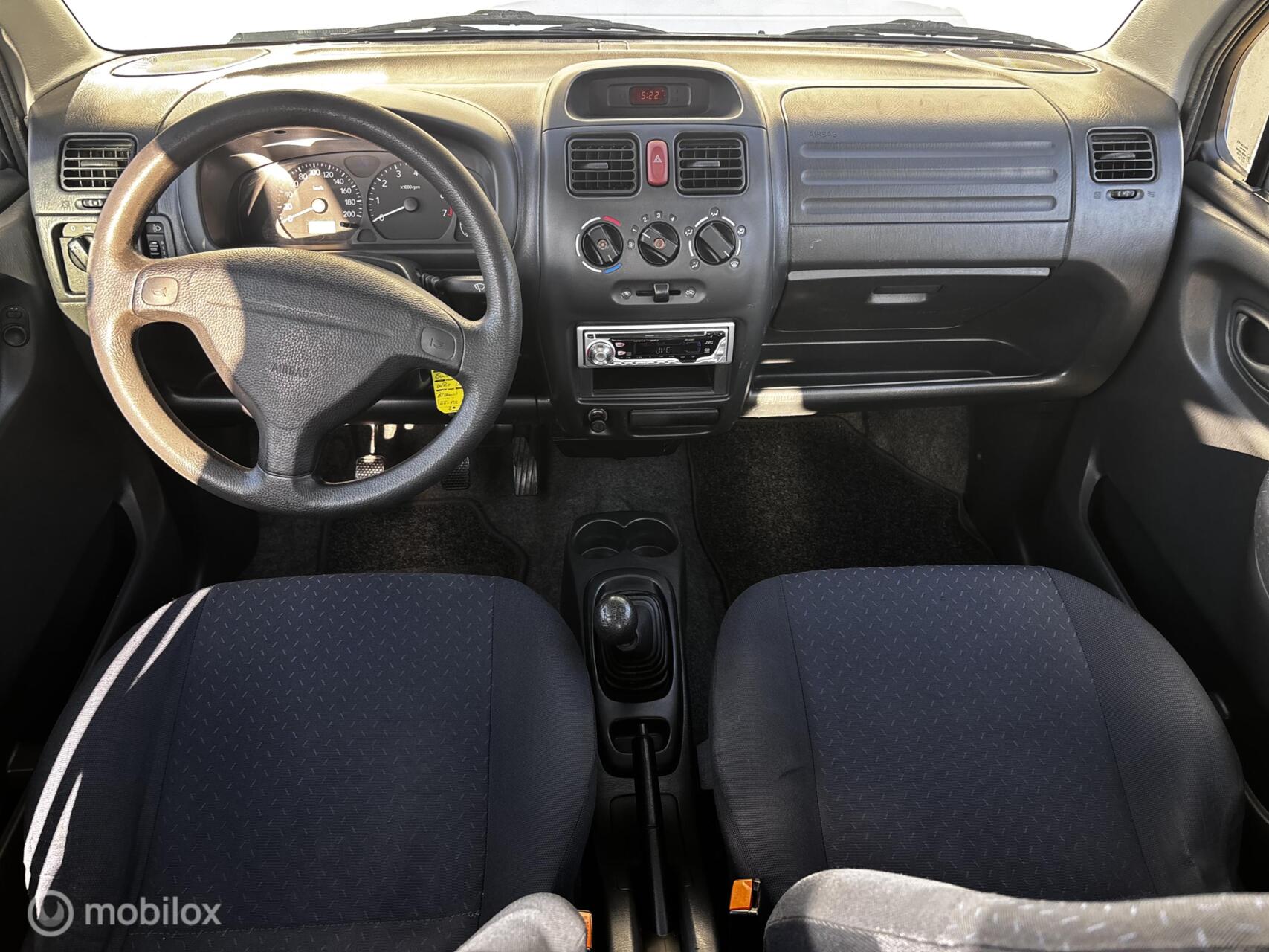 Foto van Suzuki Wagon R
