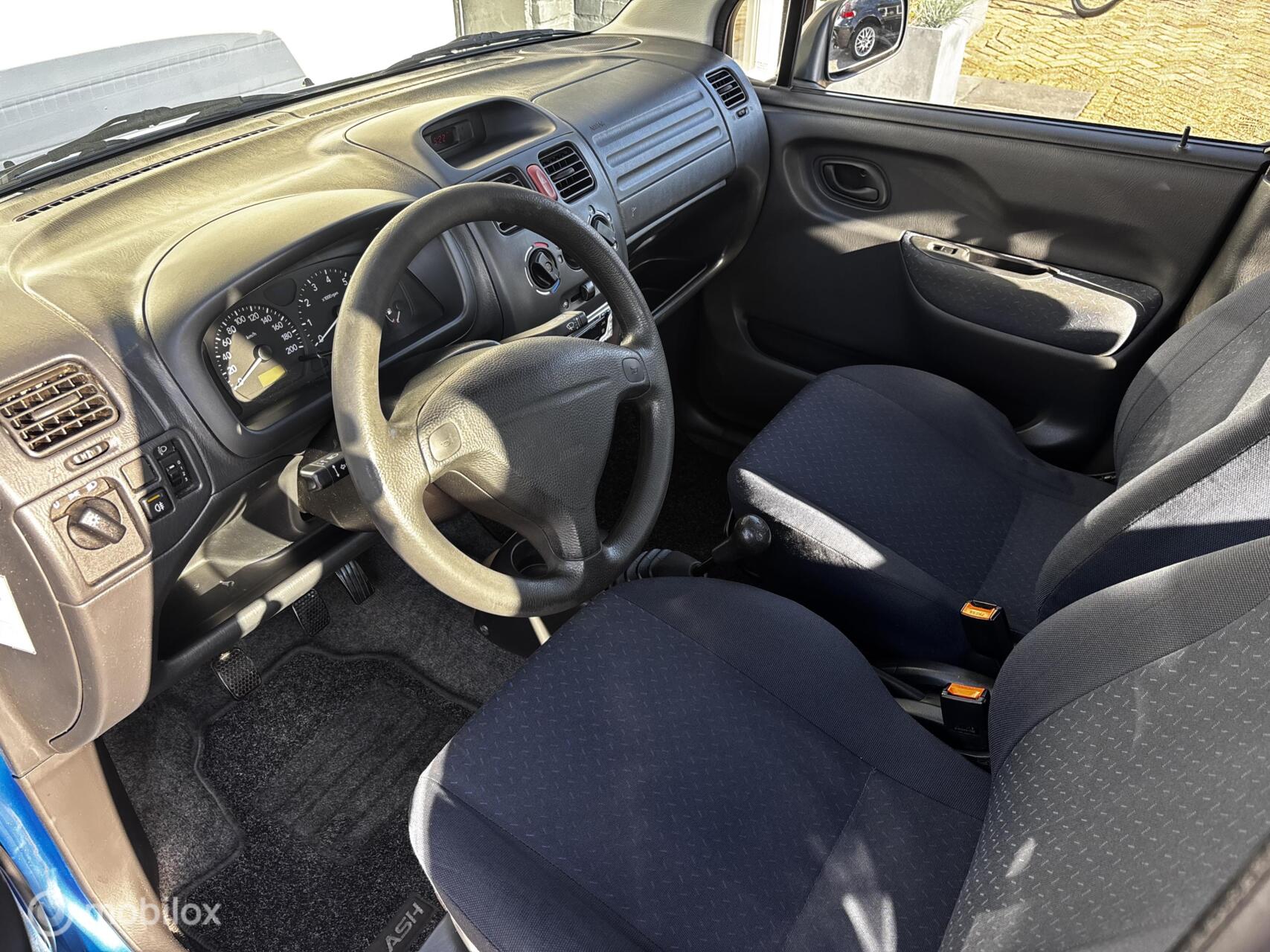 Foto van Suzuki Wagon R
