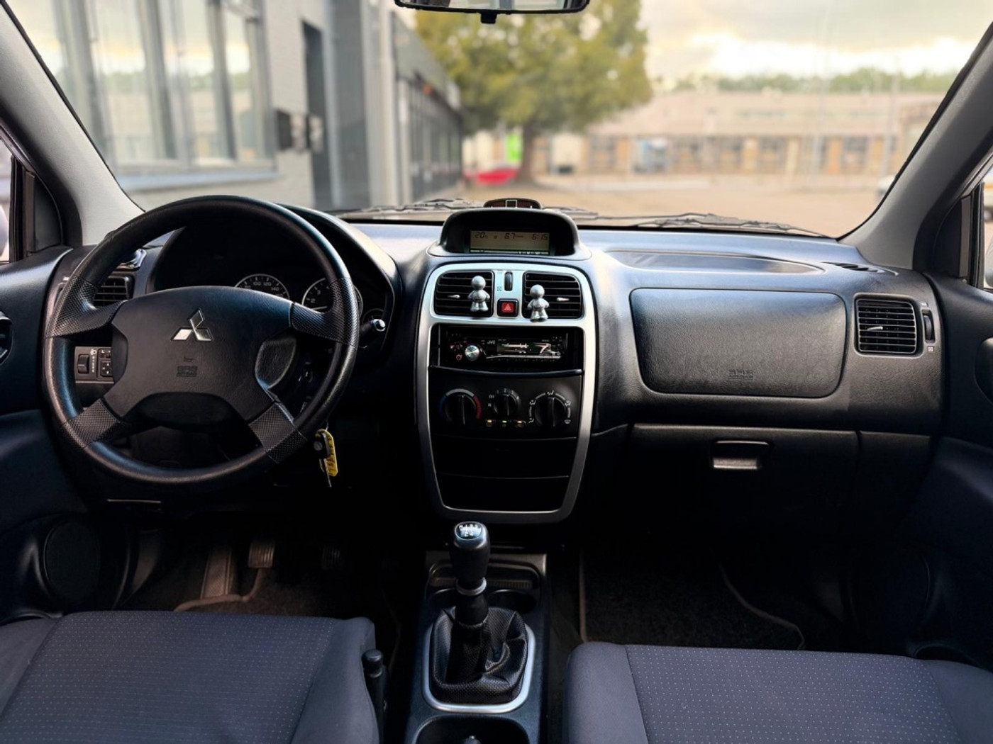 Foto van Mitsubishi Space Star