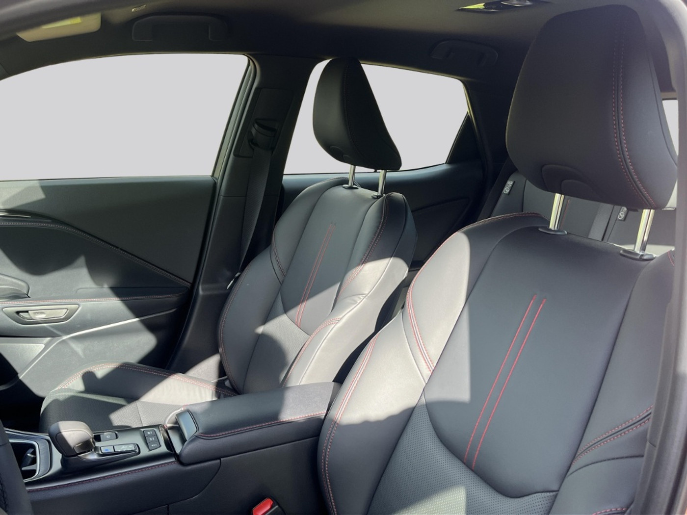 Foto van Lexus Lexus LBX