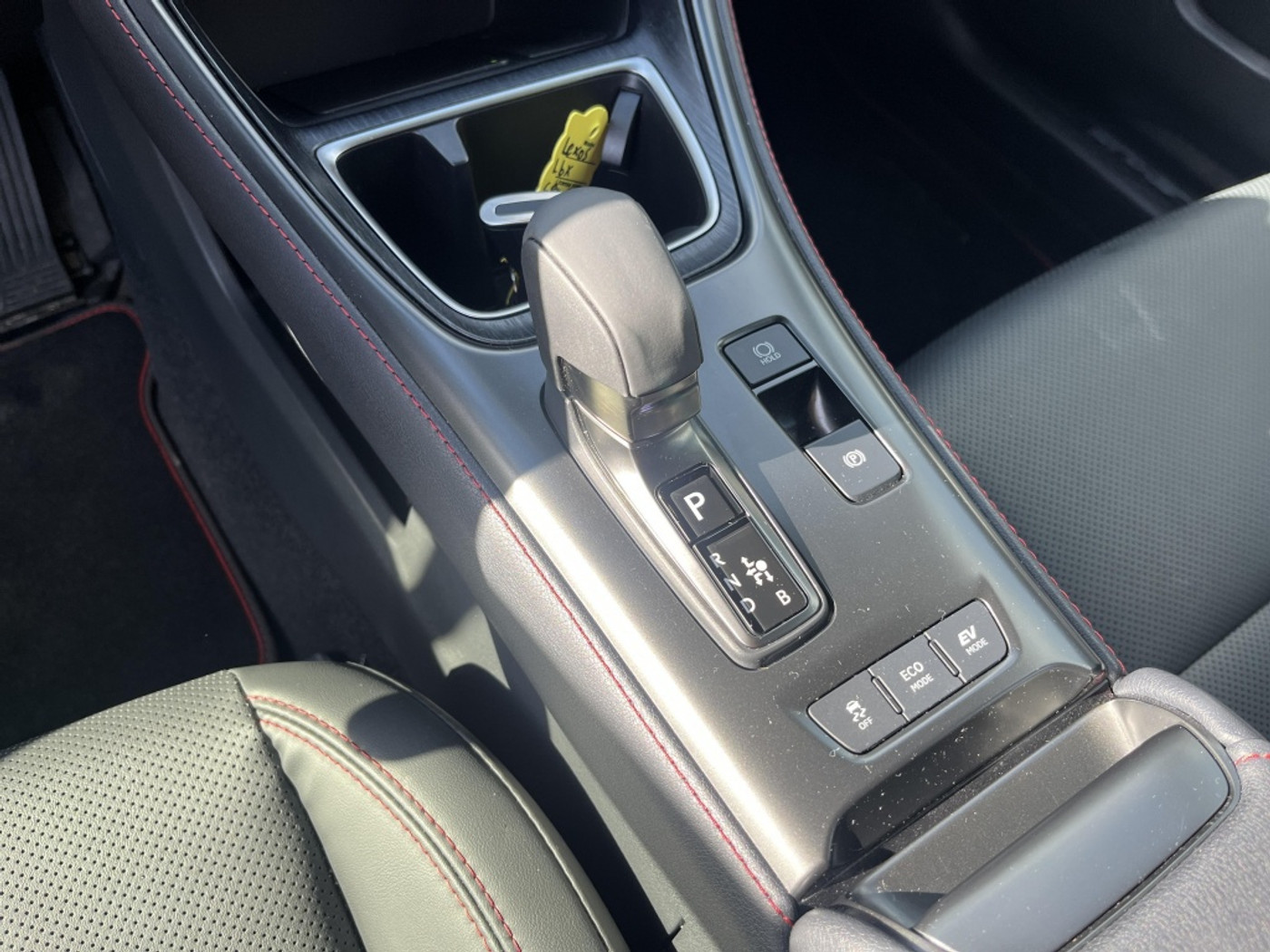 Foto van Lexus Lexus LBX