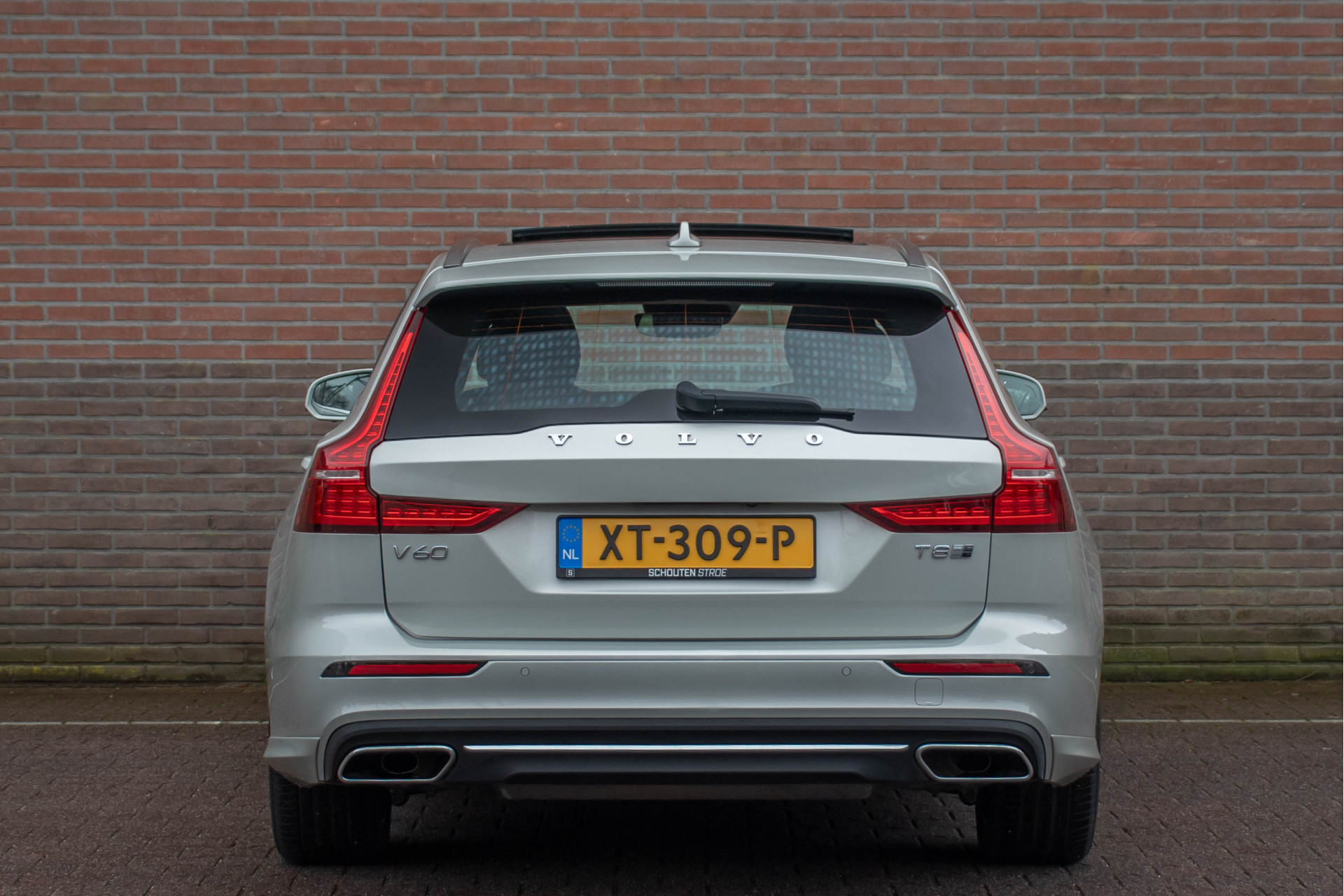 Foto van Volvo V60 T8 Twin Engine