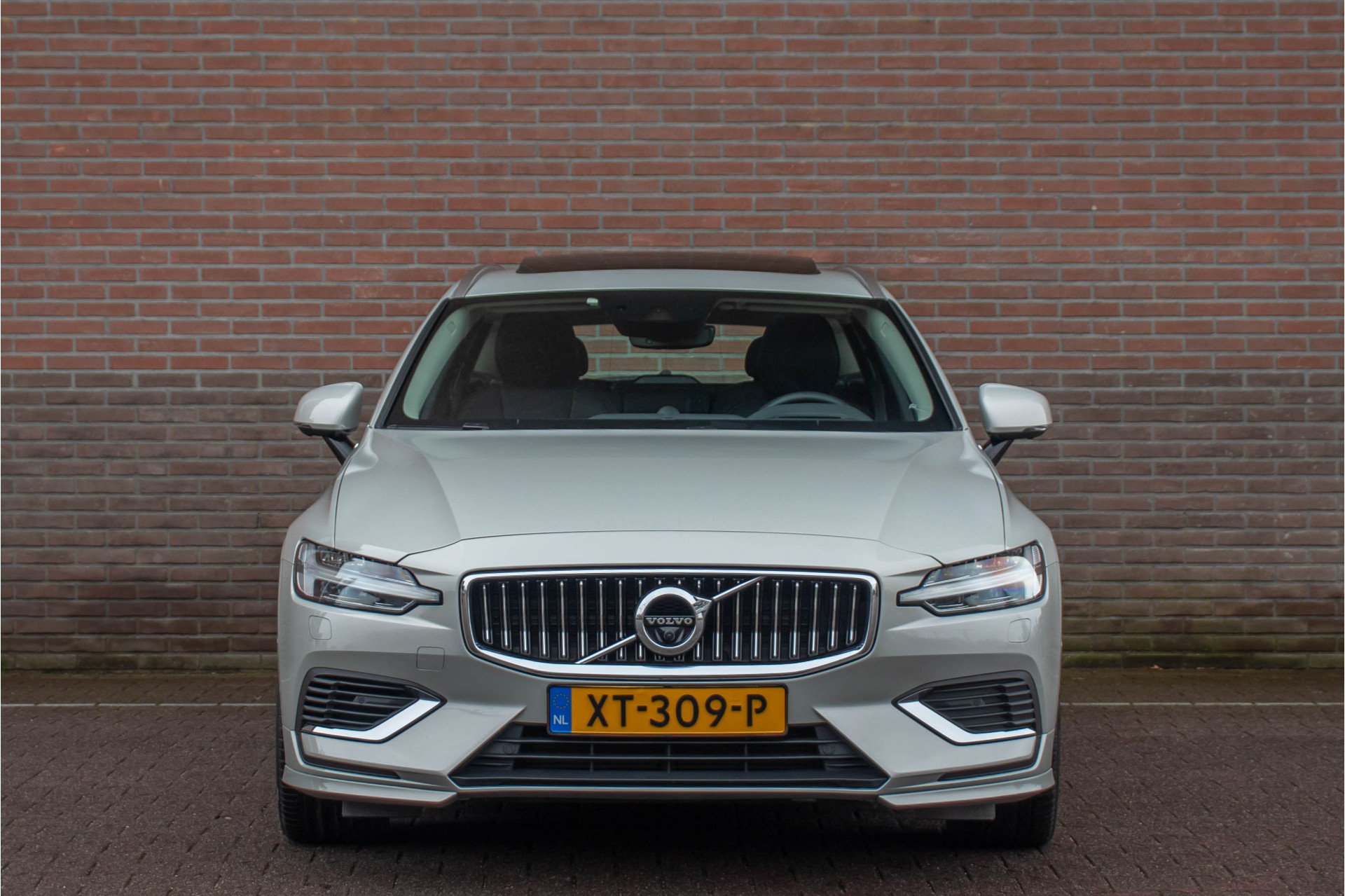 Foto van Volvo V60 T8 Twin Engine