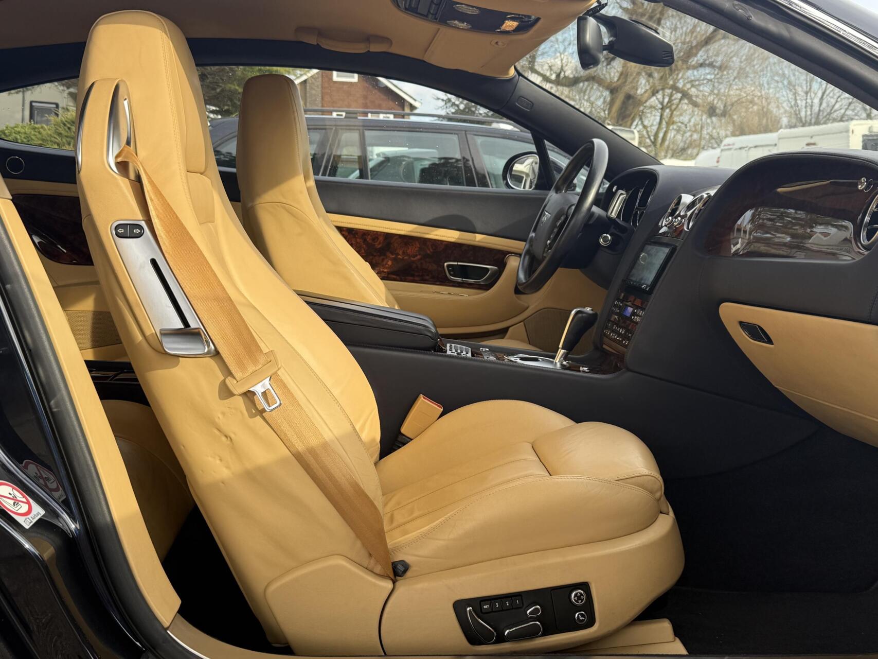 Foto van Bentley Continental GT