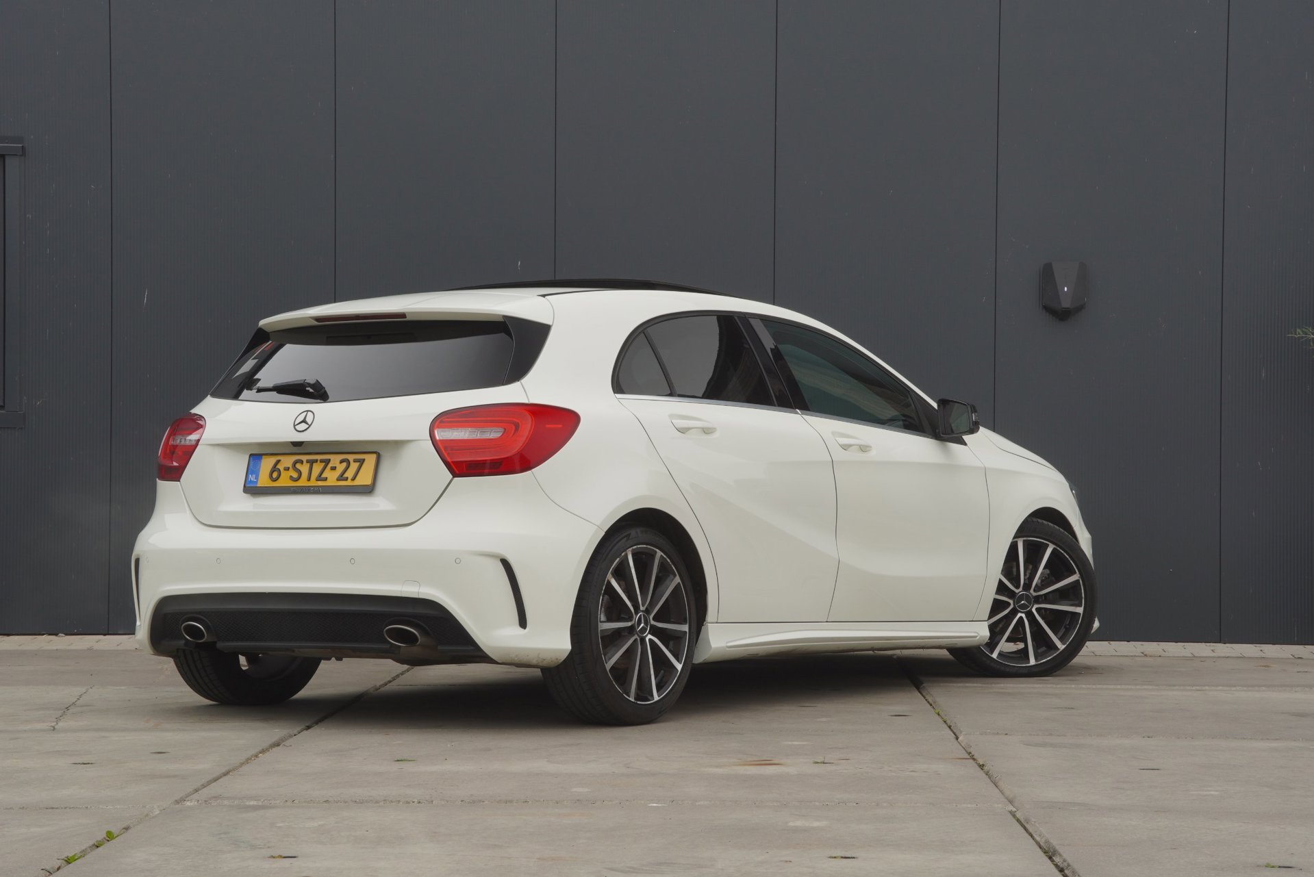 Foto van Mercedes-Benz A 180