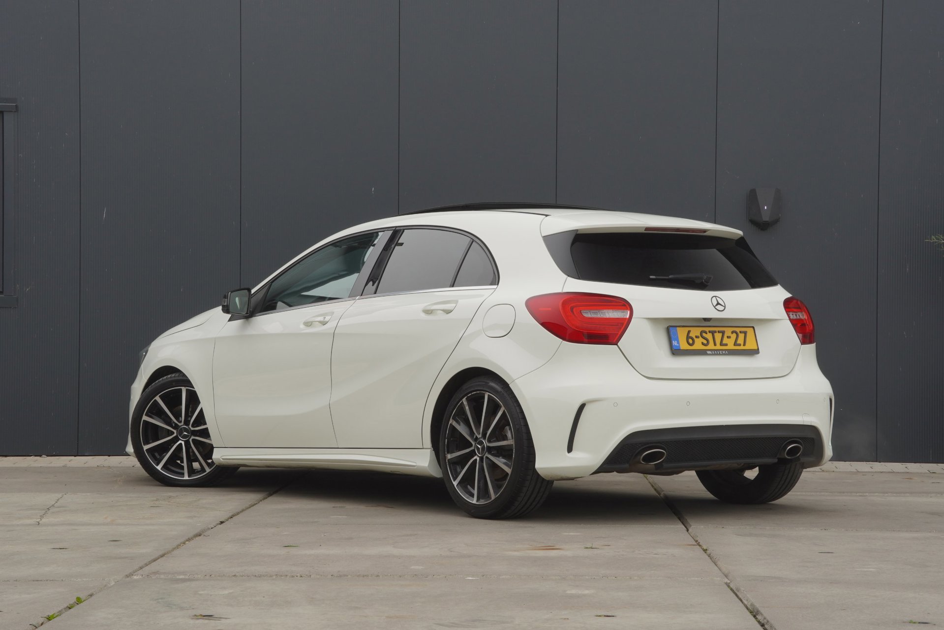 Foto van Mercedes-Benz A 180