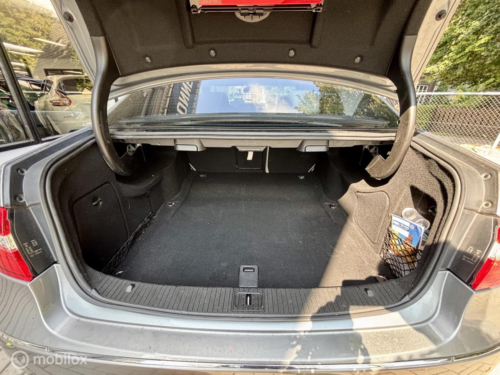 Foto van Mercedes-Benz E 350 CDI