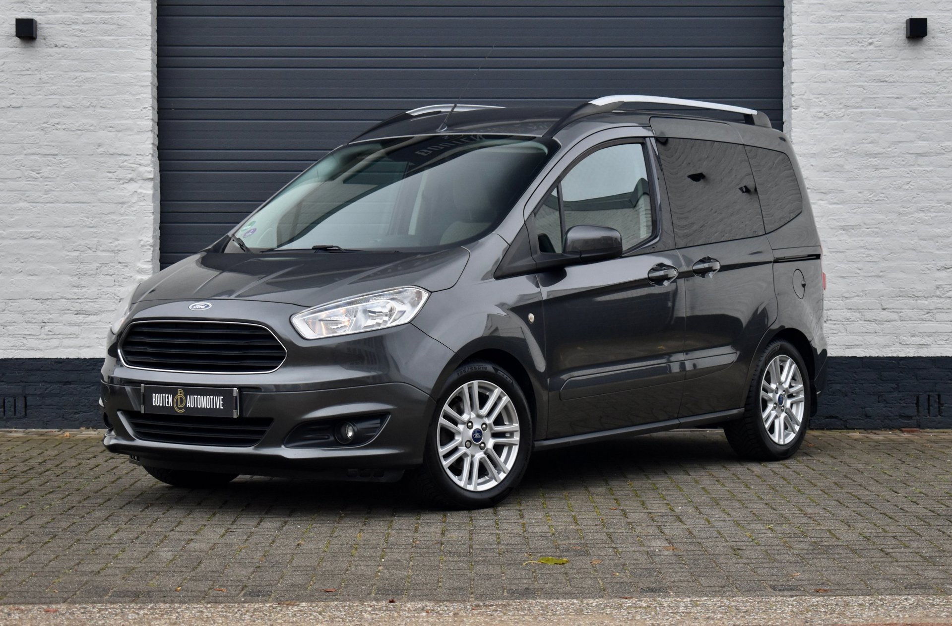 Ford Tourneo Courier 1.0 Titanium |Trekhaak|Stoelverwarming|Clima| 2016 - voorkant