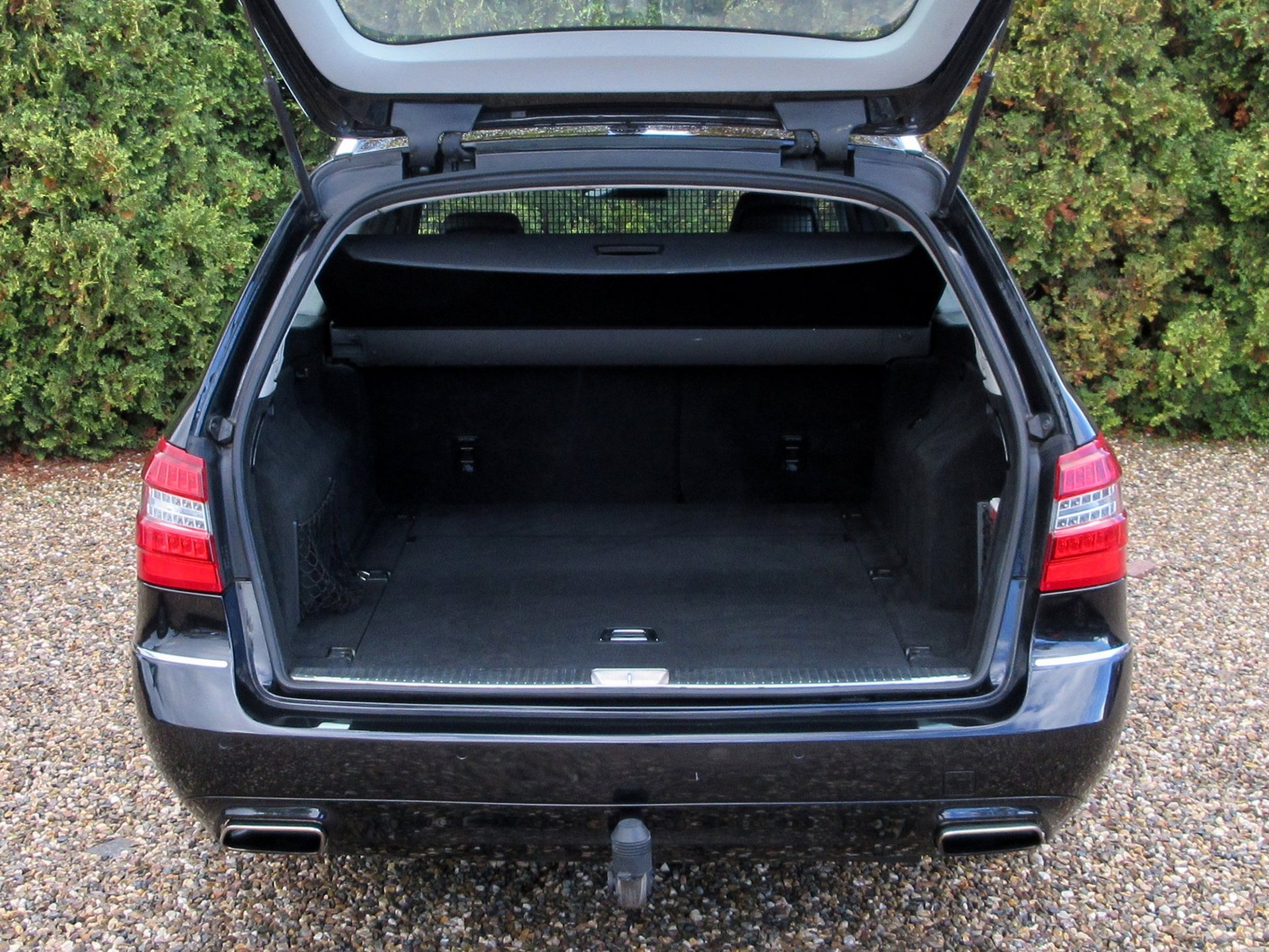 Foto van Mercedes-Benz E 200