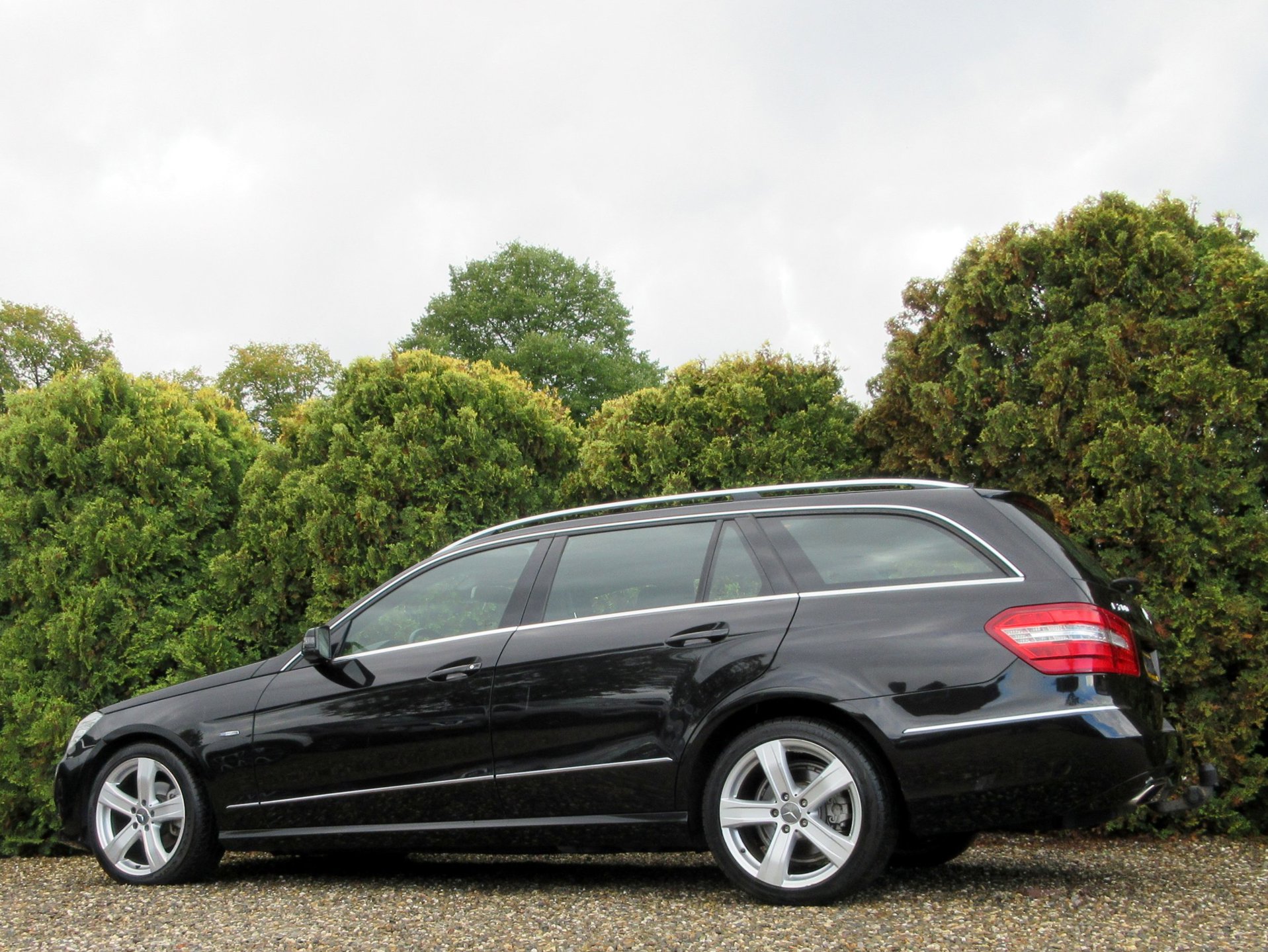Foto van Mercedes-Benz E 200