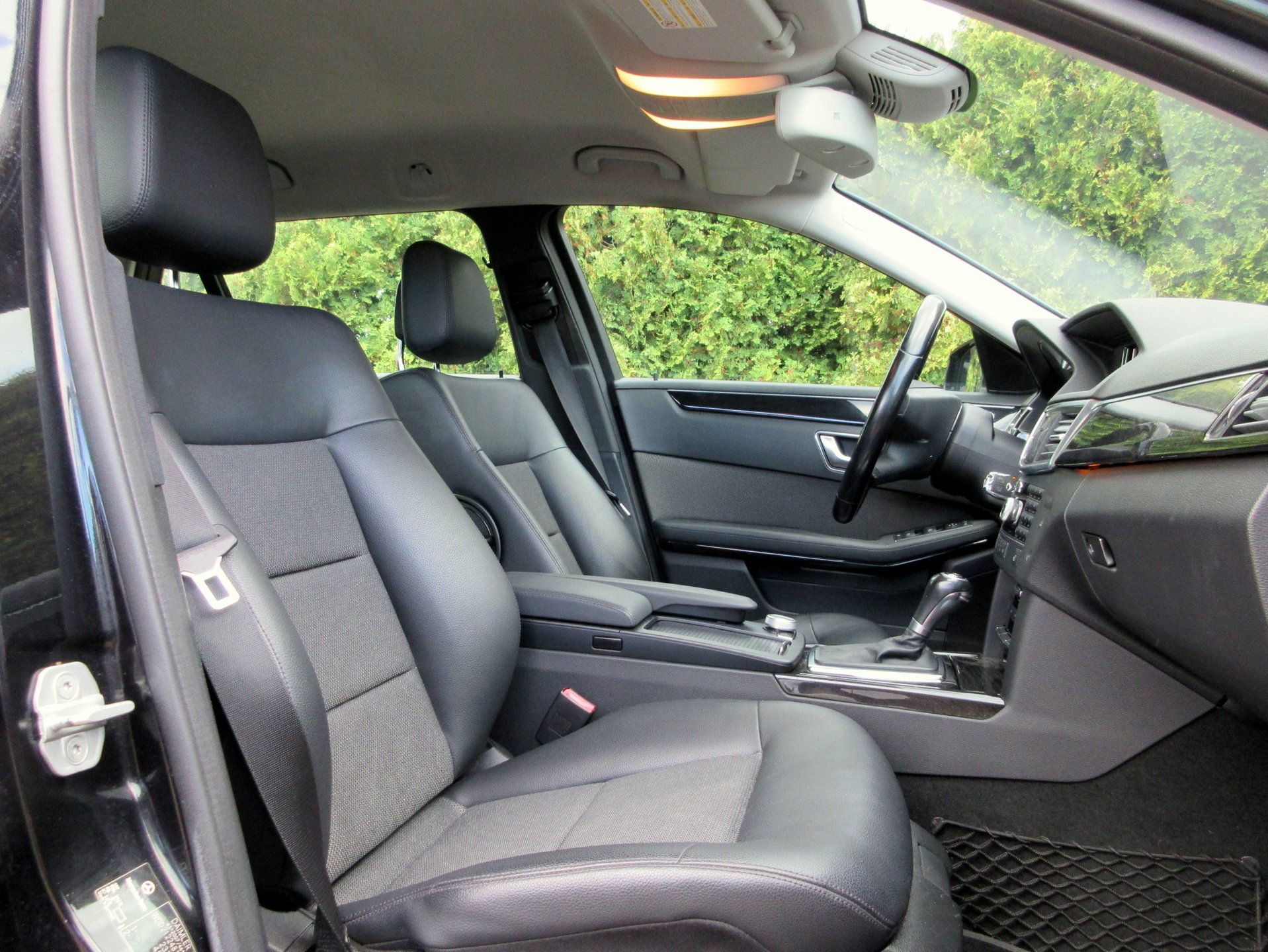 Foto van Mercedes-Benz E 200