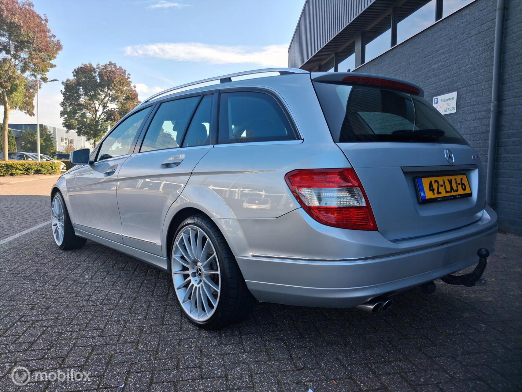 Foto van Mercedes-Benz C 180 Cgi