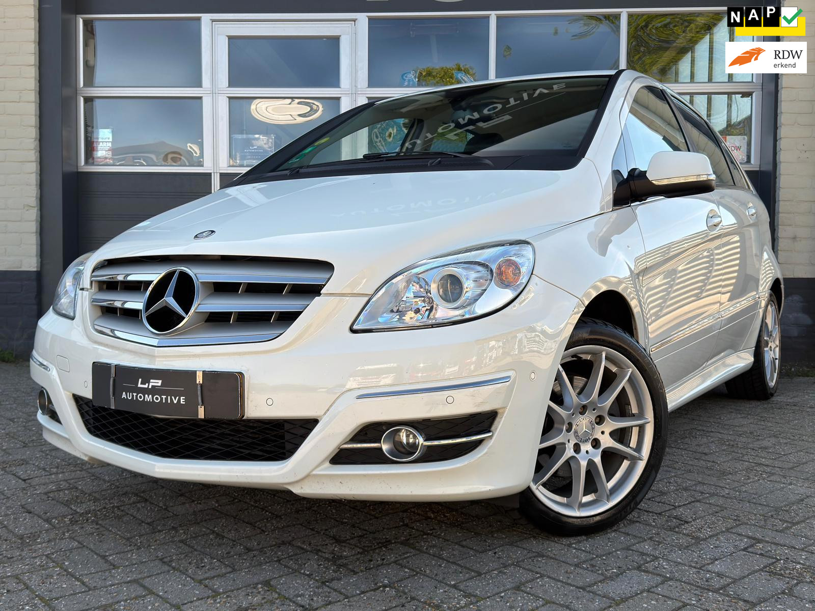 Mercedes-Benz B 200 Turbo 200 Turbo / NL-auto / Trekhaak / Airco 2009 - voorkant