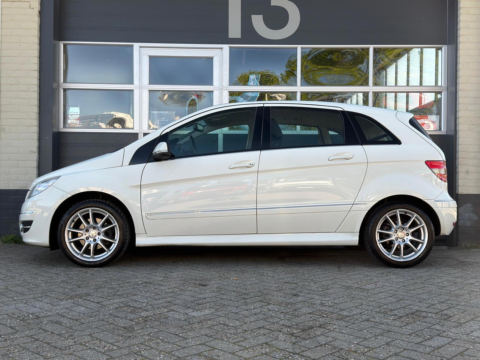 Foto van Mercedes-Benz B 200 Turbo