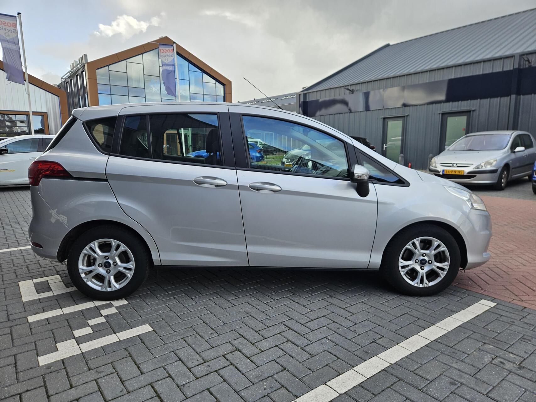 Foto van Ford B-max