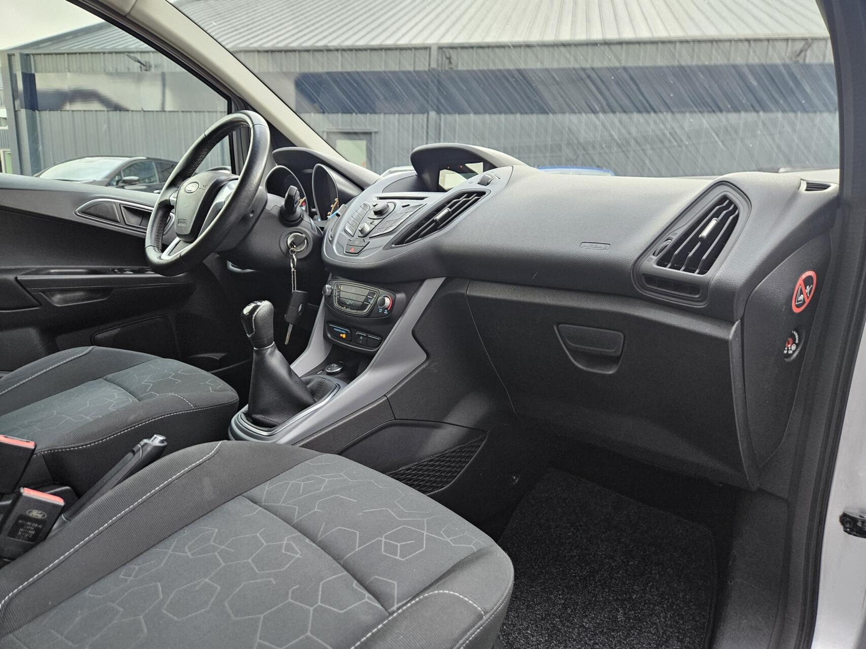Foto van Ford B-max