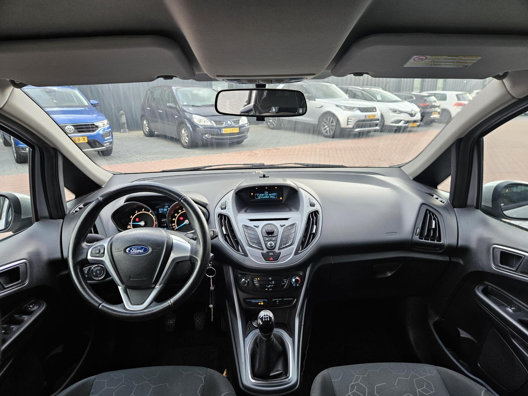 Foto van Ford B-max