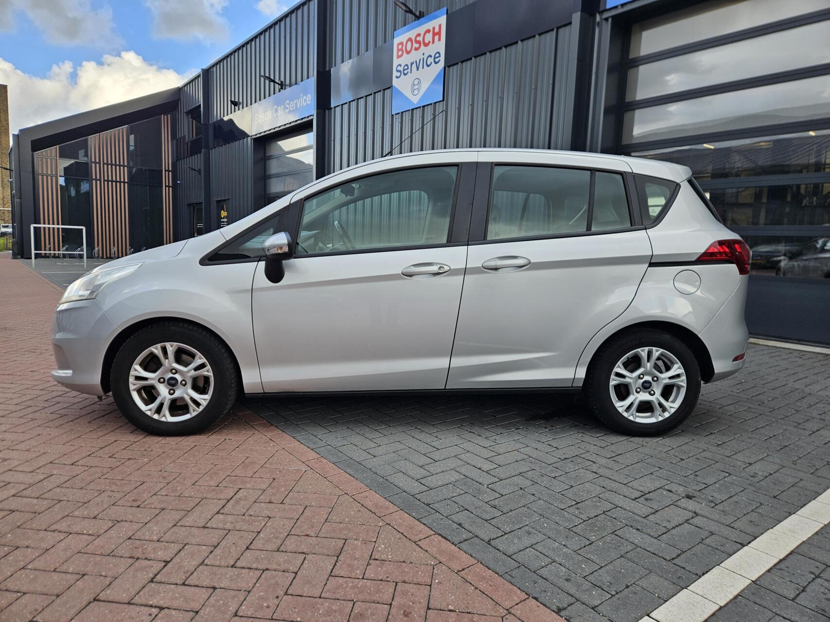 Foto van Ford B-max