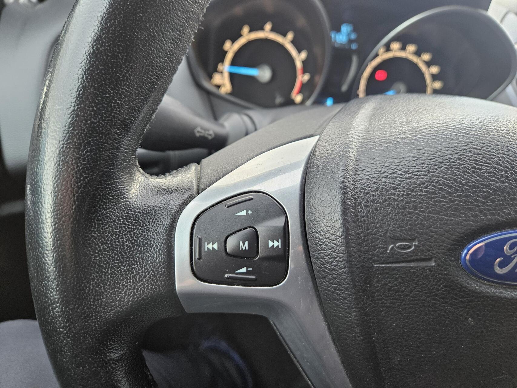 Foto van Ford B-max