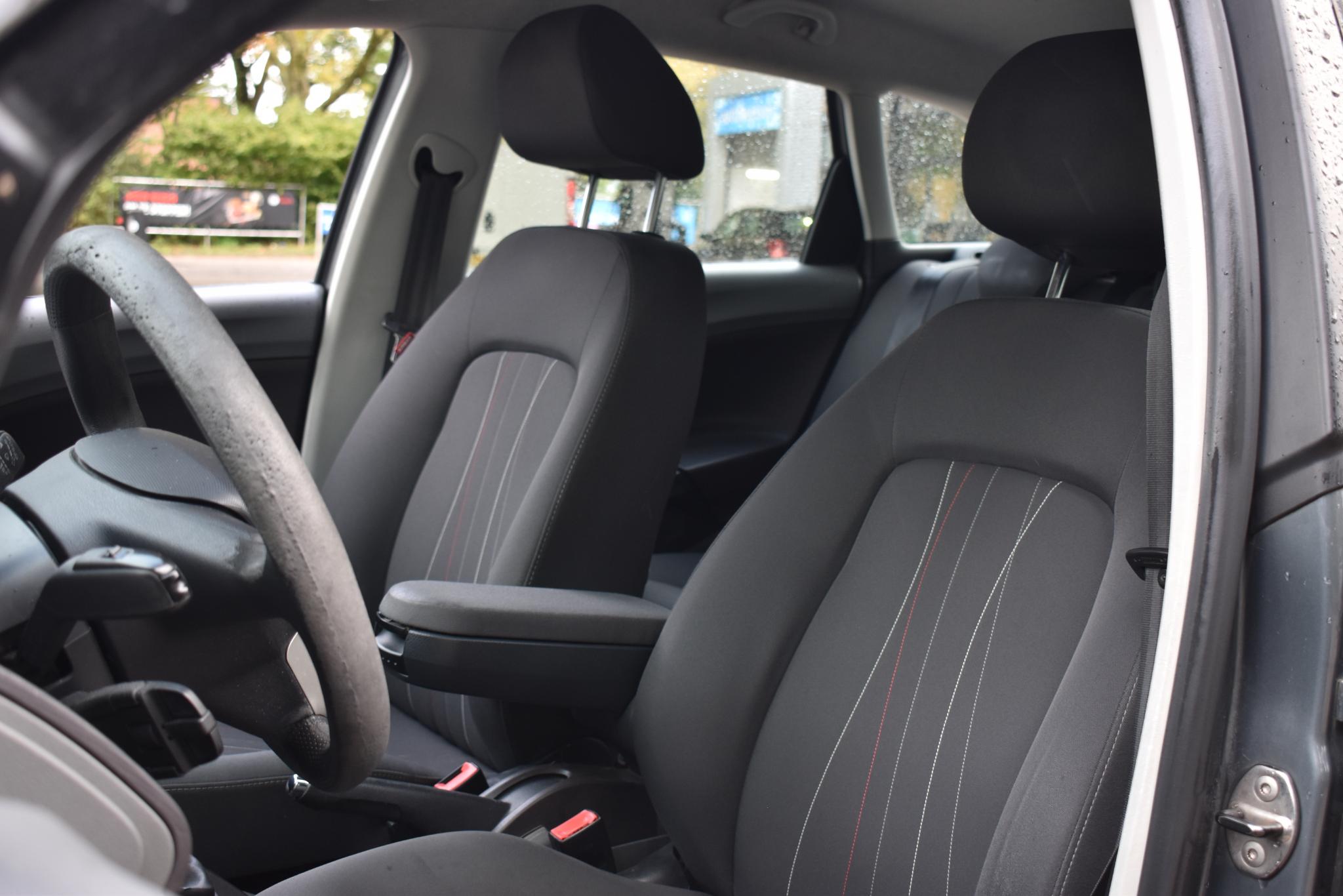 Foto van Seat Ibiza ST