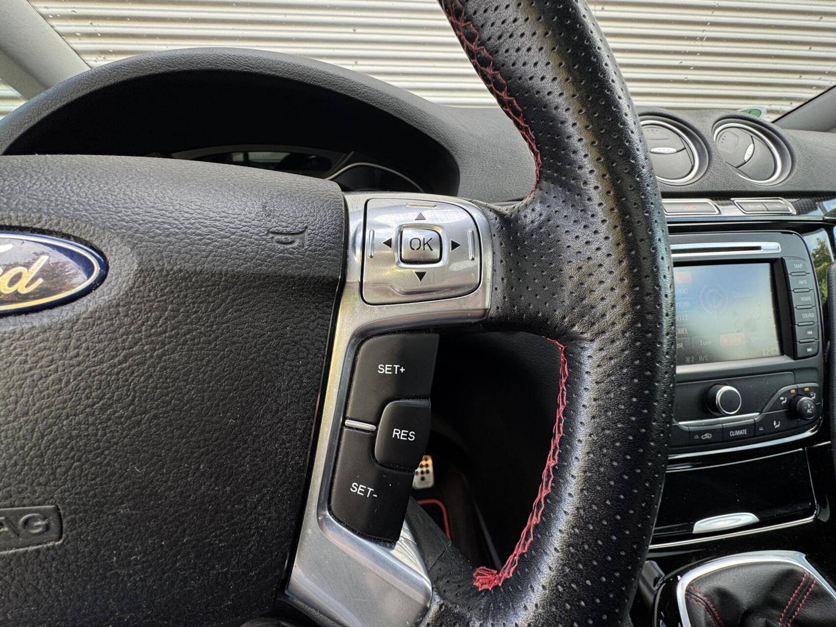 Foto van Ford S-max