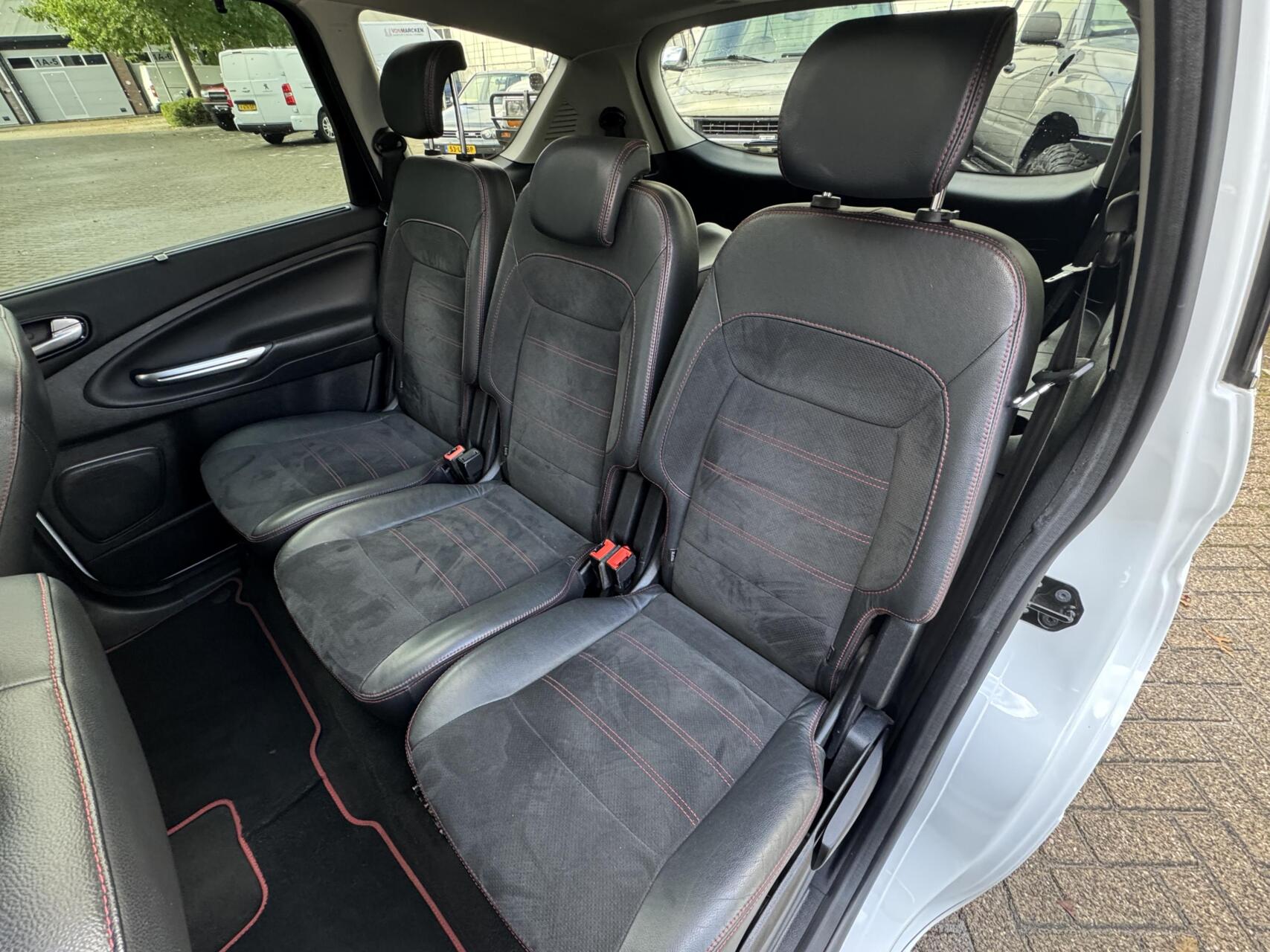 Foto van Ford S-max